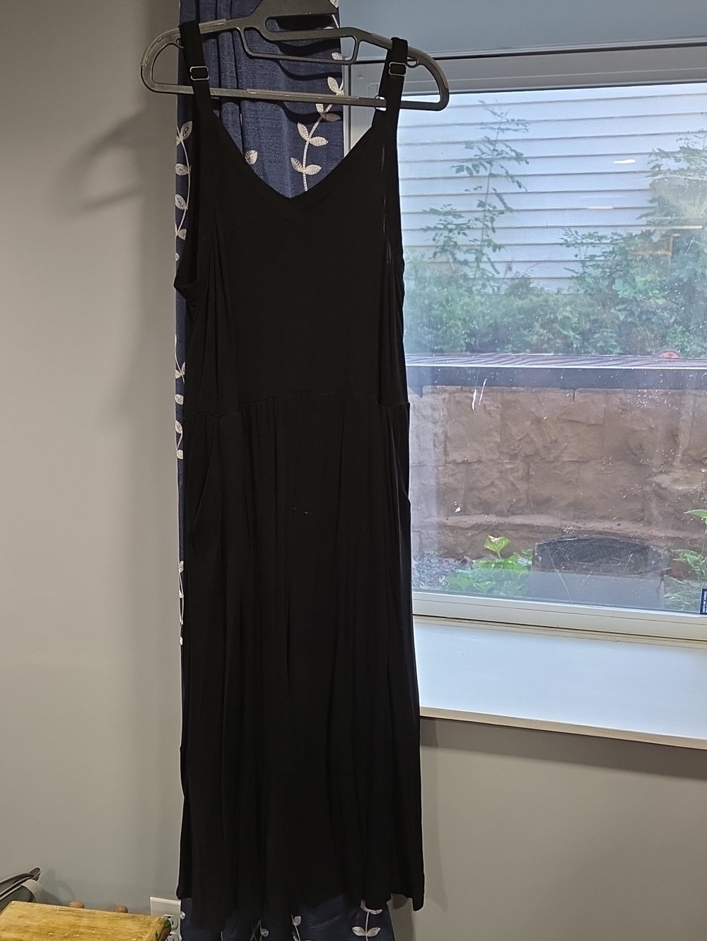 Torrid Black V-Neck Sleeveless Maxi Dress